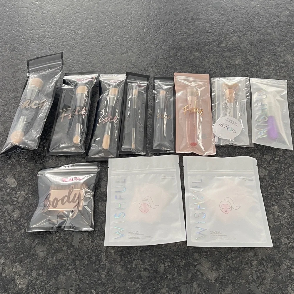 HUDA BEAUTY dual ended